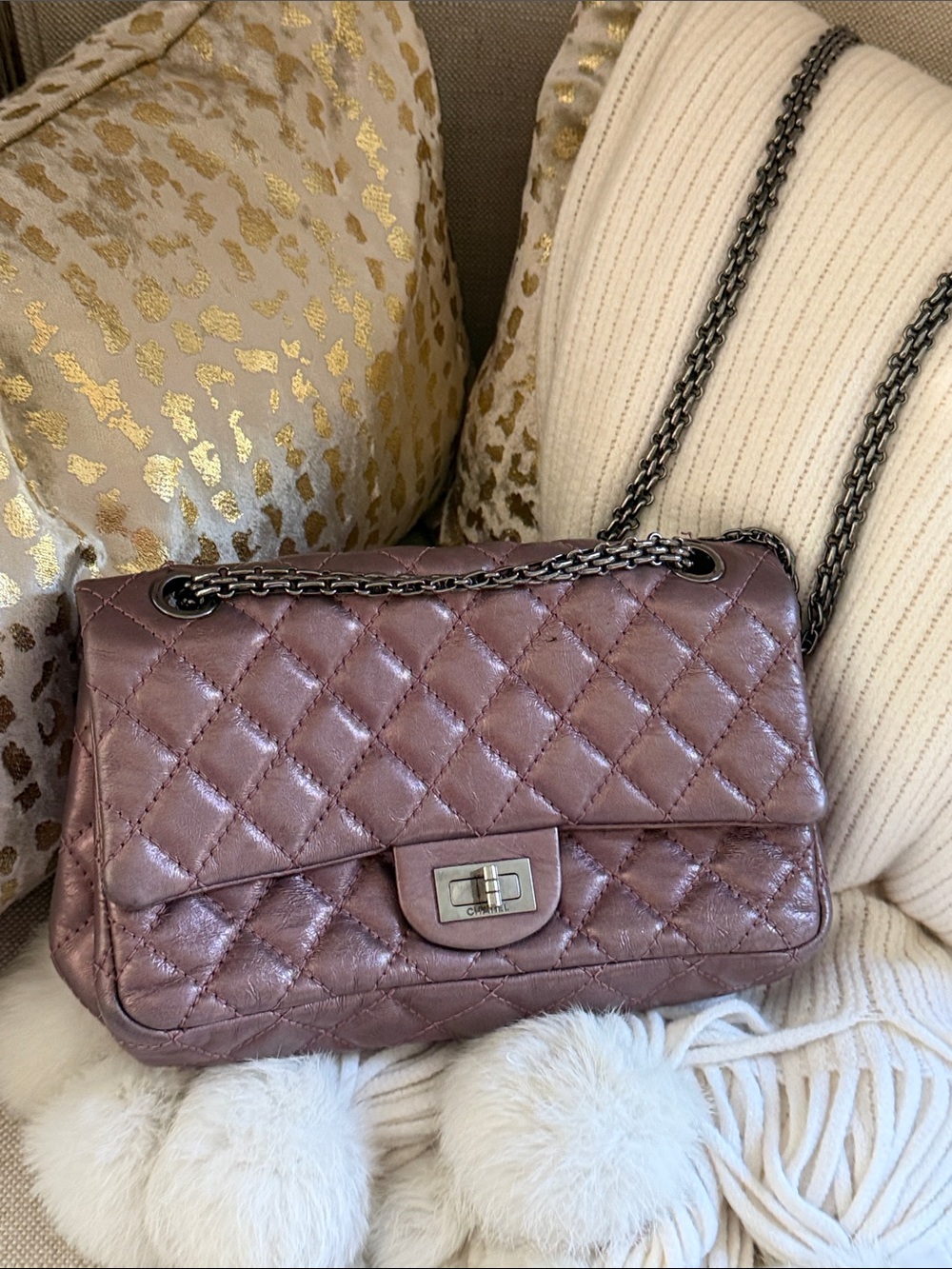 Rare CHANEL Metallic Aged Calfskin Quilted 2.55 Reissue 226 Flap Rose Fonce